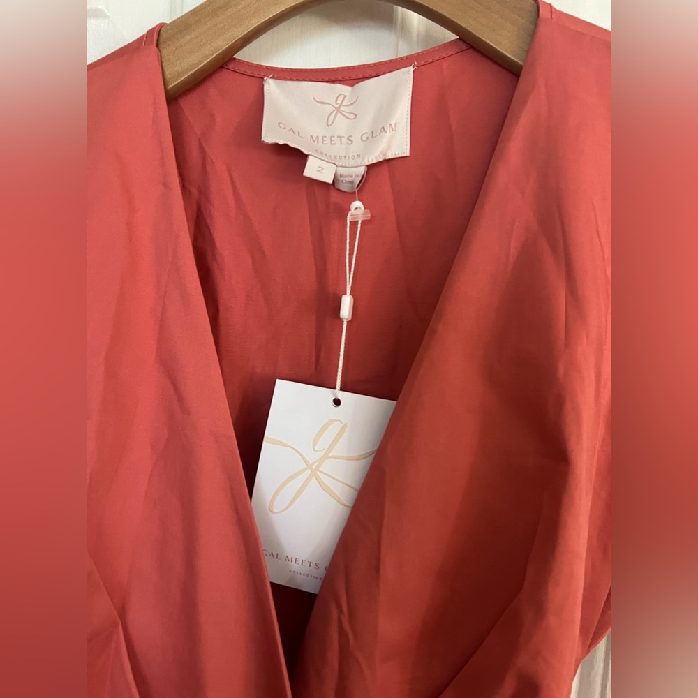 Gal Meets Glam red “Addison” dress - Picture 3 of 7